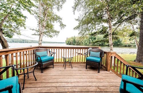 Winthrop House | Lakefront Homey Cottage Offering Pristine Views of Cobosseecontee Lake from the Deck in Winthrop, Maine