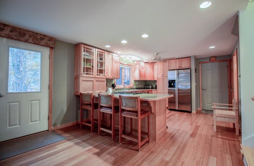 West Poland House | Lakefront kid-friendly home with dock & swing in great location - dog-friendly