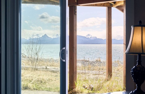 Homer Condo | Lakeshore Lodging Lodge 605