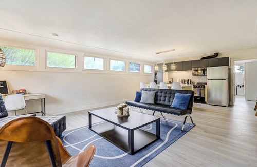 Green Mountain Falls Apartment | Lakeside Loft! Town Center Gem Near Gazebo Lake