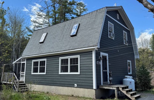 Bingham Cottage | Lakeside retreat for your Maine adventure!