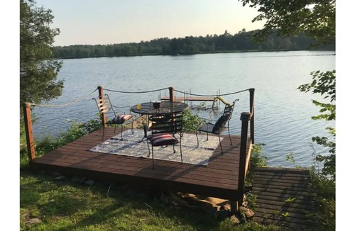 Hinckley House | Lakeside with Loons, Bald Eagles & Amazing Sunsets