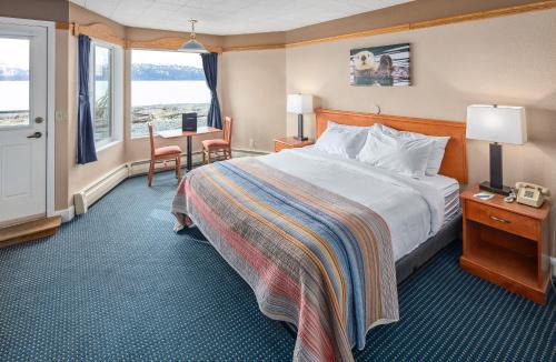 Homer Resort | Land's End