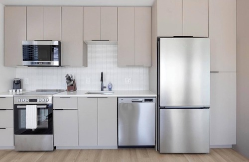 North Mountain Apartment | Landing | Incredible 1BD, Gym, Clubhouse