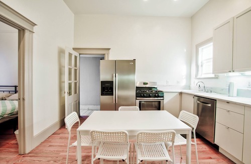Mission District Apartment | Large 4BR Mission Apartment - Walk to Tartine!
