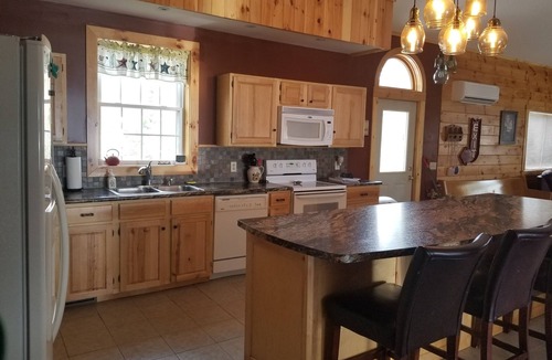 Sinclair House | Large 5 bedroom lake home, sleeps 14