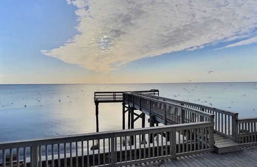 Goshen House | Large Bayfront Home, Sleeps 15 – 2 Full Floors, Perfect for Multiple Families