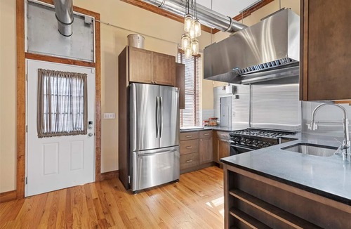 Benton Park Apartment | Large Executive 1st Floor Apartment with Chefs Kitchen!