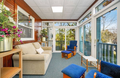Oxford House | Large Home with indoor pool Close to Casino, Lakes, and Mountains