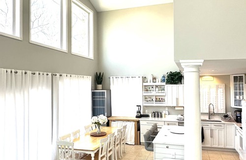 Caseville House | Large, Luxurious Great Lakes Beach Front House