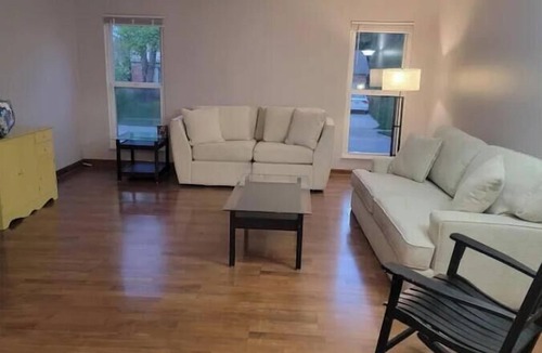 Dublin House | Large Ranch In Old Historic Dublin near Bridge Street district