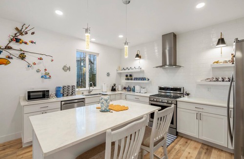 Bayshore - Klatt House | LE'S SINGLE HOUSE: PEACEFUL, SWEET HOME