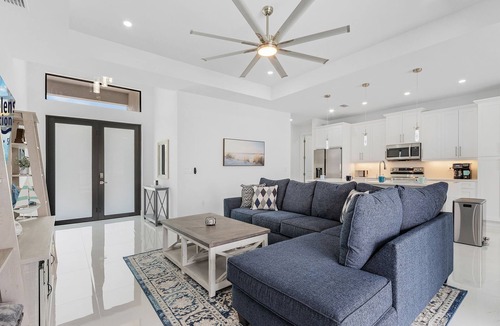 Mariner House | Like a shiny new penny! - Brand new home with heated pool - Villa Sunburst - Roelens Vacations