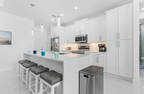 Mariner House | Like a shiny new penny! - Brand new home with heated pool - Villa Sunburst - Roelens Vacations