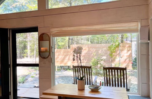 Appleton Cabin | Little Apple Cabin with Wood Stove, King Bed & 5 Private Wooded Acres