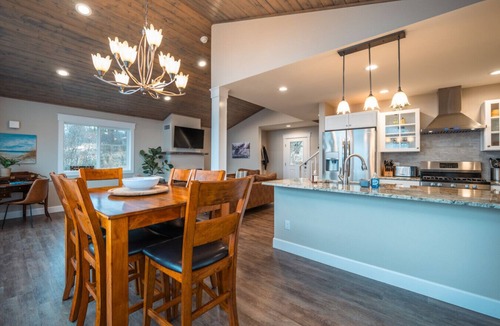 Homer House | Little Bayview Cottage