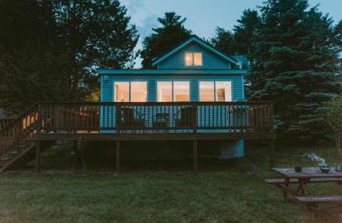 Winthrop House | Little Landing Cottage On Cobbossee Lake