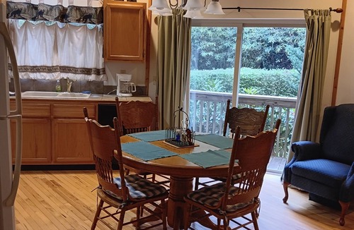 Spruce Pine House | little round house