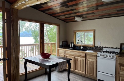 Port Alsworth Bed & Breakfast | Located close to Tanalian River, amazing views and cozy setting.
