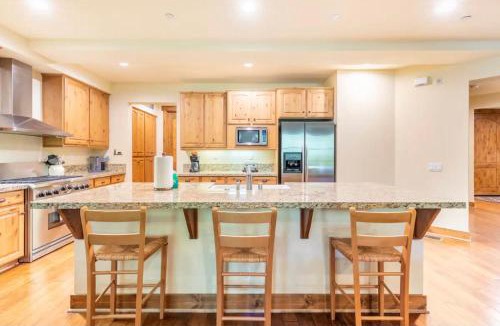 Mammoth Lakes Apartment | Lodges 1129