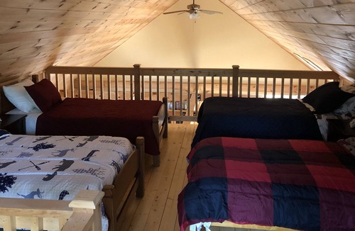 Hanover Cabin | Log Cabin near Sunday River, swim, kayak, hike, golf, bike
