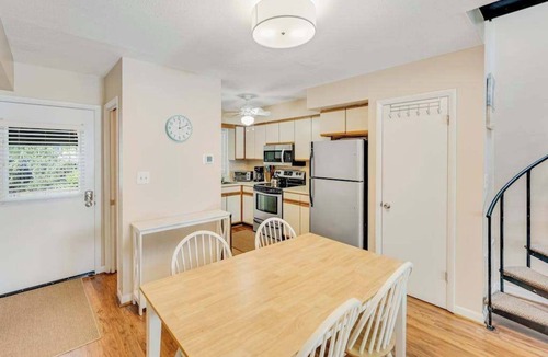 Country Club Estates House | Lovely dog-friendly Scarborough Village home with spiral staircase, patio & W/D