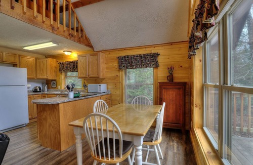 Rangeley House | Lupine Lodge - Adorable, newly renovated cottage, with water access and dock on Loon Lake