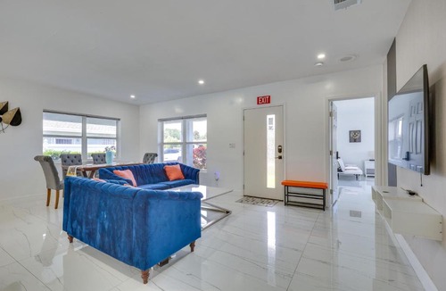 Edgewood House | Luxe Ft Lauderdale Pool Oasis Near Airport & Beach