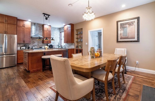 German Village House | Luxe Historic German Village Gem. Walk to Schiller Park + Near Downtown & OSU