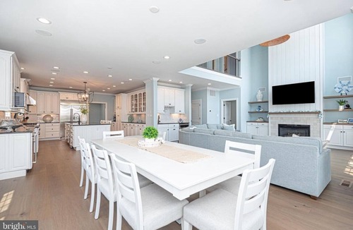 Heron Harbour Isle House | Luxurious 6 Bedroom Home in OCMD by Seaside Vacations & Sales