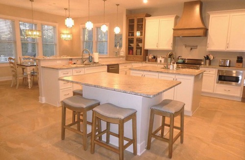 Canal Corkran House | Luxurious 9 bedroom home with private pool and game room