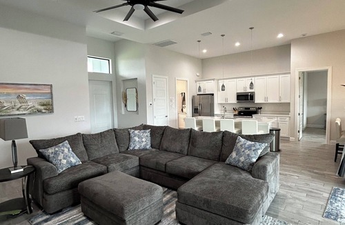 Burnt Store House | Luxurious home 4 king beds + 2 roll away twin beds, 3 full baths. pool w/heater