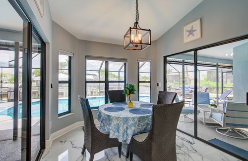 Caloosahatchee House | Luxurious waterfront Cape Coral Oasis