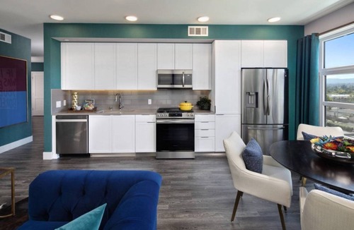 Centennial Condo | Luxury 1BR Condo in Highwater Redwood City
