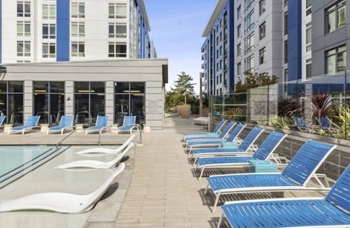 Centennial Apartment | Luxury 1BR in Downtown Redwood City with Pool, Gym & Jacuzzi