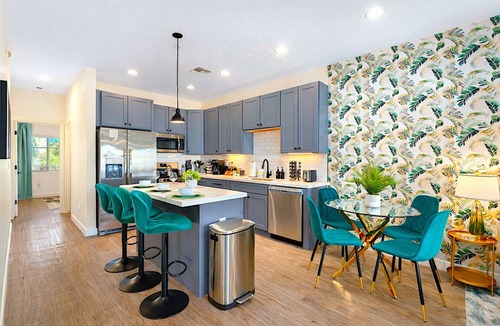 Camelback East Villa | Luxury 3BR Townhome: Pool- King Beds- Garage- Close to Airport