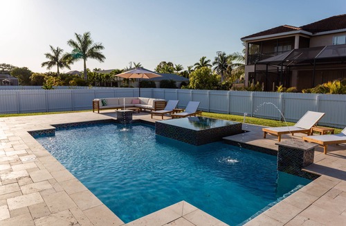Pelican House | Luxury 4-Bed SWFL Retreat - Pool, Hot Tub & Bikes
