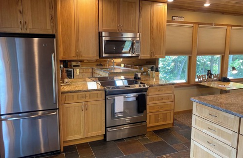 Fairborn Apartment | Luxury Bear Loft Studio