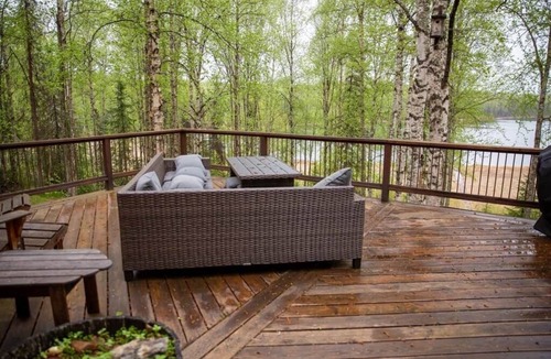 Susitna North House | Luxury Lakefront Retreat | Sauna, Dock & Kayaks