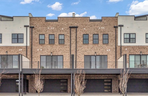 Murfreesboro House | Luxury Massive Townhome, Pool, Private Elevator, Amenities in Murfreesboro