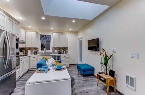 North Central Apartment | @ Marbella Lane - Bright and Cozy Home near SFO