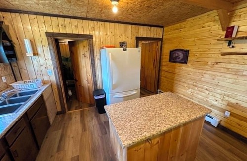 Fort Kent Cabin | Marvelous 2-bedroom cabin with AC in Fort Kent- Trail Side-Kitchen