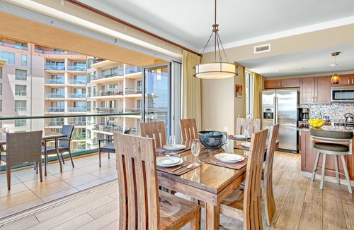 Honokowai Condo | Maui Resort Rentals: Honua Kai Konea 613 - Upgraded 6th Floor Ocean View 2BR w/Deluxe Corner Floor Plan