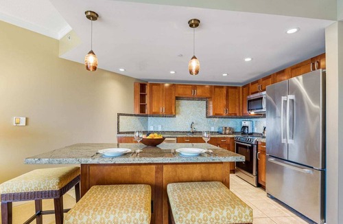 Honokowai Condo | Maui Resort Rentals: Honua Kai Konea 615 - 6th Floor Studio w/Full Ocean Views!