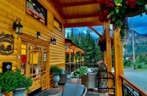 McKinley Park Cabin | McKinley Creekside Cabins