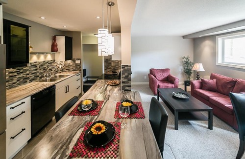 Jasper Place Apartment | McKinnon Pointe #101