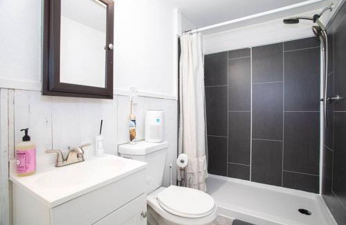 Badger House | Meadow Rue Hideaway Near Fairbanks & Aurora Views