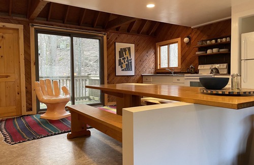 Stone Creek Cabin | Mid-century A-frame style cabin with lake views near the heart of Amish Country
