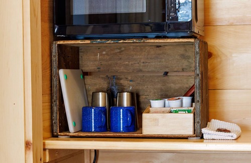 Sandy Point Cabin | Mid-Coast Maine cabin less than an hour from Acadia NP! New Sauna! Cabin #3 Pine