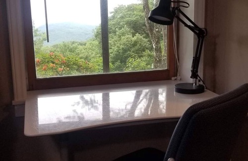 Sugar Mountain House | Million-Dollar Views, spectacular! Sugar Mountain Cabin 3 Bedrms 3 bath sleeps 7